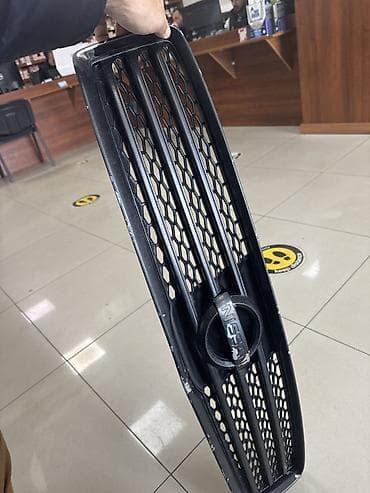 Nissan ön radiator barmaqlığı - Uyğunluq: Nissan modelləri üçün (orta