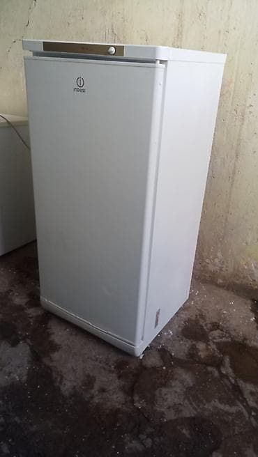 isdenmis soyuducular: Indesit soyuducu az işlənib təzə kimidir, əla soyudur işləyir. 60.130 — 1