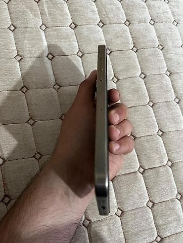 15 pro max titanium: IPhone 15 Pro Max, 256 GB, Natural Titanium, Simsiz şarj — 4