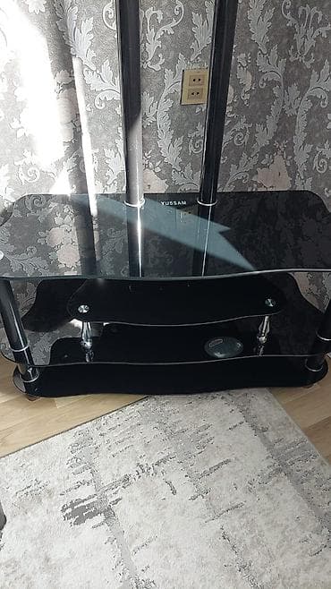 İşlənmiş, Düz TV altlığı, Polkalı, Şüşəli