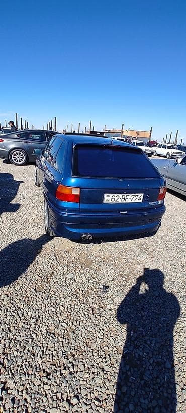 volkswagen passat 1: Opel Vectra B hatchback – mavi rəng - Kuzov: 5 qapılı hatchback — 7