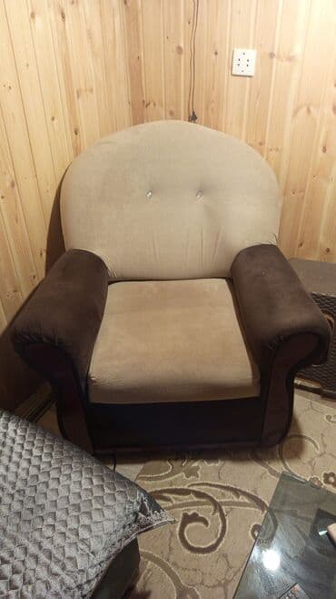 Tavalar: Kreslo, Parça — 1