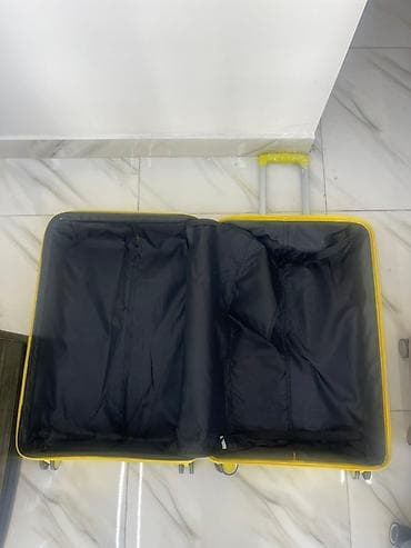 Parlaq sarı rəngli sərt korpuslu çamadan - Korpus: yüngül və möhkəm — 2