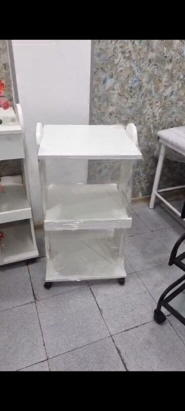 madonna servis aliram: Təkərli daşıyıcı 
etegerka 

Tam keyfiyyətli estetik görnüşə malik — 1