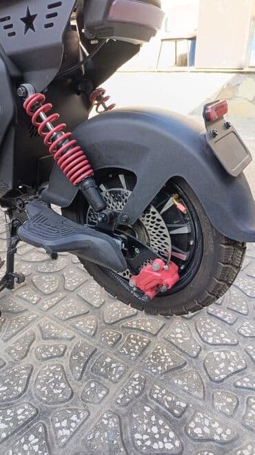 en ucuz elektrikli scooter: Elektrik skuter/moped - Dizayn: Qara korpus, narıncı çərçivə — 4