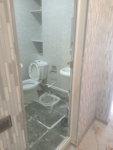 двухкомнатные новостройки в баку: Satılır/icarəyə verilir: 2 otaqlı mənzil Xüsusiyyətlər: - Daxili — 3