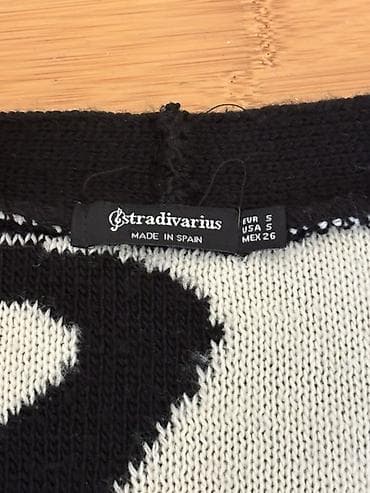 usta geyimi: Stradivarius kardiqan və shein sweatshirt 20 MANAT - Model: qara-ağ — 3