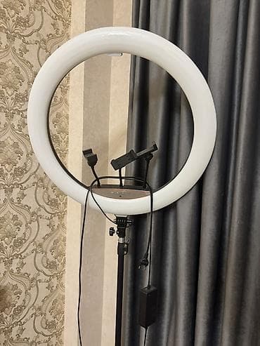 Техника для кухни: Tik-tok işıgı. Makyaj işigi kimidə istifade olunur. Təzədir. böyük — 1