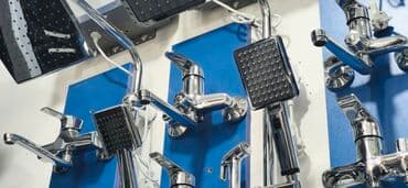 Asılqanlar: Duş sistemləri və qarışdırıcılar – geniş seçim - Duş üçün kvadrat — 1