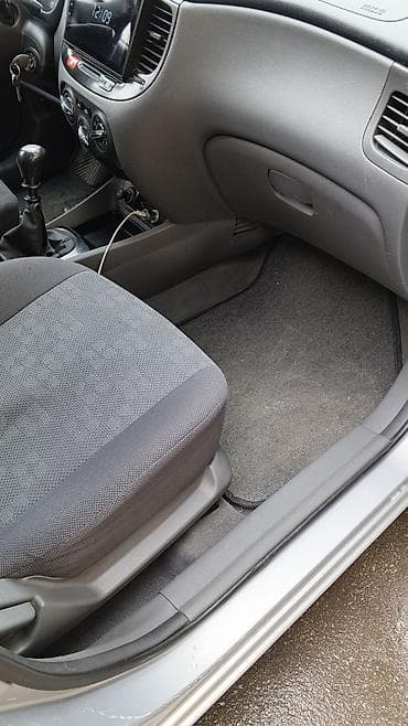 Yağlar və avtokimyəvi maddələr: Kia Rio: 1.5 l | 2005 il Hetçbek — 3