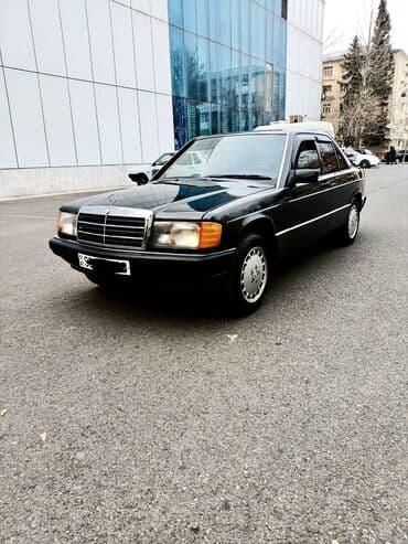 qaz 31 29: Mercedes-Benz 190: 2 l | 1990 il Sedan — 1