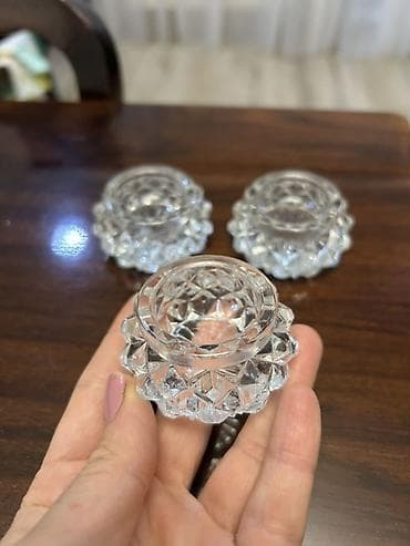 Şamlar: Şüşə şamlıq dəsti - Material: qalın, şəffaf şüşə - Dizayn: rombvari — 2