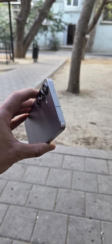 Elektronika: Samsung Galaxy S23, rəng - Gümüşü, Barmaq izi — 3