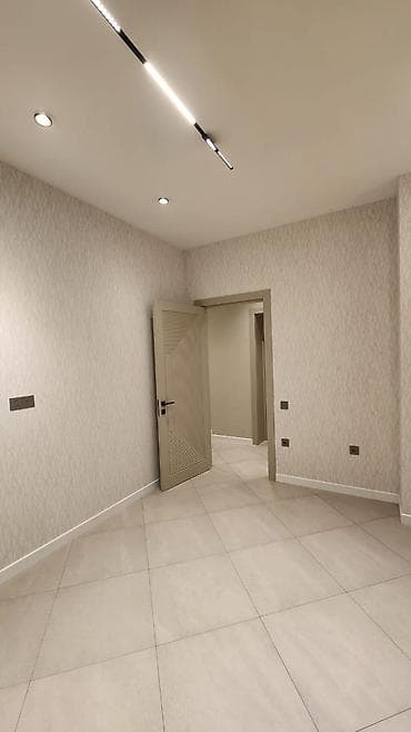 aff park: Yasamal, 3 otaqlı, Yeni tikili, m. İnşaatçılar, 122 kv. m — 2