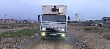 karavan maşın: KAMAZ yük maşını – iri həcmli qapalı konteynerli - Marka/model: KAMAZ — 5