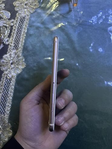 su plesosu: IPhone 8, 64 GB, Gümüşü, Barmaq izi — 3