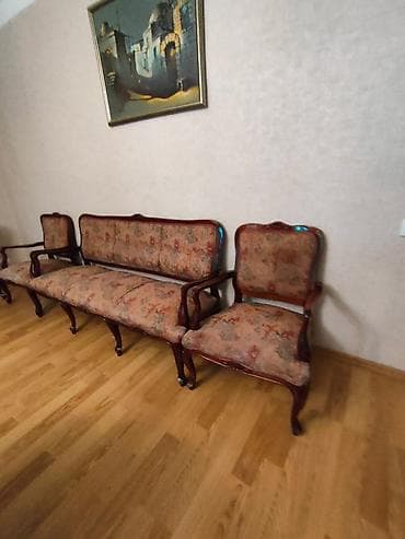 Klassik üslubda salon dəsti - Tərkib: 1 uzun üçlü oturacaq (skamya — 1