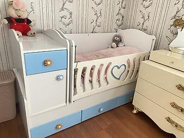 Oğlan və qız üçün, İşlənmiş, Dördbucaq, Beşik, Matras ilə, Yellənmə mexanizmsiz
