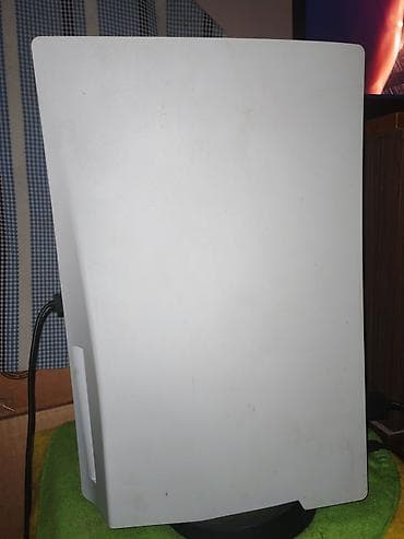 playstation 4 diskləri: PlayStation 5- 2 konsol verilir problemi Analog saga sola gedir — 2