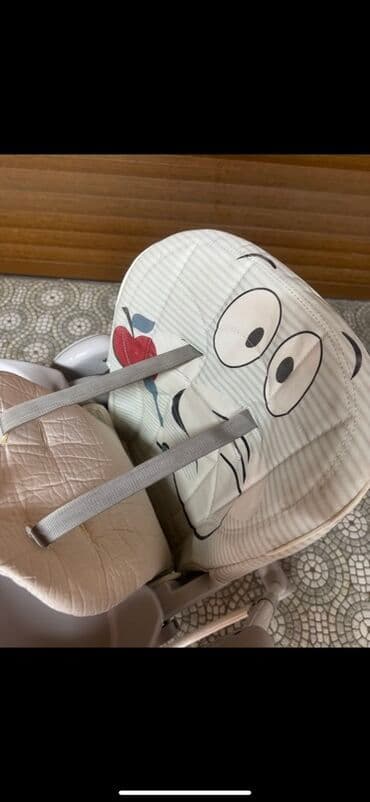 qidalandırmaq üçün uşaq stul yelləncək: Uşaq yemək stulu - Rəng: ağ-boz tonlarda - Yumşaq, naxışlı oturacaq — 4