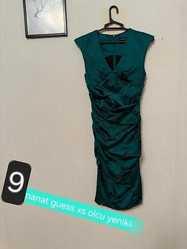 tesbeh sekilleri: Ziyafət donu, Midi, Guess, XS — 1