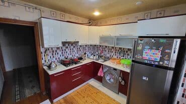 evler bineqedide: Bakı, 3 otaqlı, Köhnə tikili, m. Xalqlar Dostluğu, 80 kv. m — 10