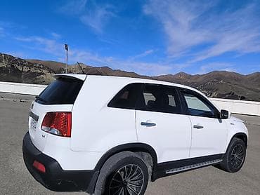 niva satisi: Kia Sorento: 2 л | 2011 г. Кроссовер — 1