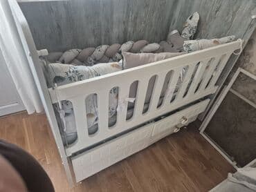 usaq ucun oturacaqlar: Oğlan və qız üçün, Dördbucaq, Beşik, Dəst ilə, Yellənmə mexanizmsiz — 4