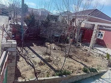 ev alqi satqisi 2024: Həyətdə iki evdi biri 5 otaq biri iki otaq həytə 3 maşn rhat — 2