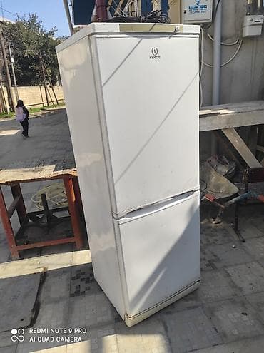 İşlənmiş 2 qapılı Indesit Soyuducu Satılır, rəng - Ağ — 1