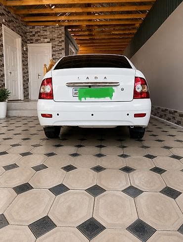 w210 salonu: VAZ (LADA) Priora: 1.6 l | 2013 il 240000 km Hetçbek — 2