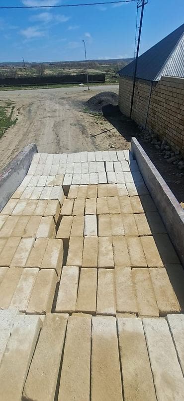 təhsil vakansiyaları: Qum. sebel.kubik tozu.karbanat. catdirilma pulsuzdu — 2