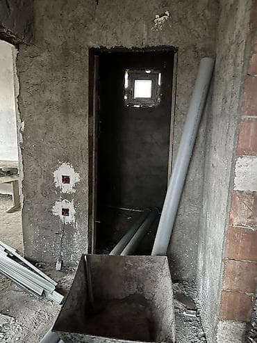 emlak alqi satqisi: Satılır: Tikintisi davam edən fərdi yaşayış evi - Layihə: 1 mərtəbə + — 8