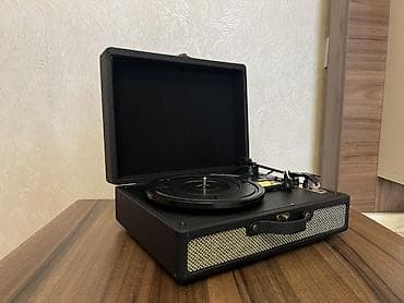 Vinil plastinkalar üçün portativ pikap (kofor tipli) - Retro