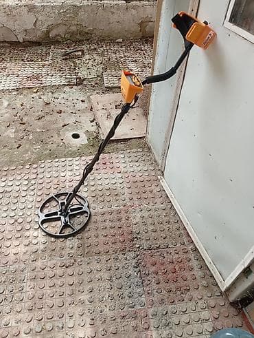 cexollar: Metal Detector – yeraltı metal axtarıcısı Xüsusiyyətlər: - LCD — 6