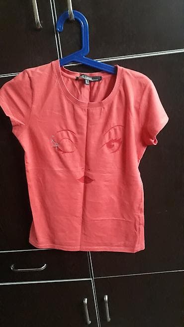 Qadın T-shirt - Rəng: qızılı-çəhrayı/korall ton - Qısaqoll, dairəvi — 1
