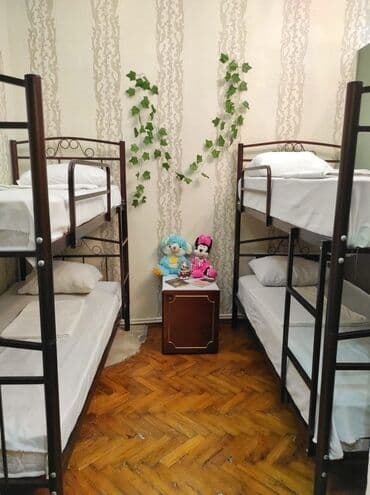 qutqaşınlı küçəsi: 📍 Ünvan: İçərişəhər metrosunun yaxınlığı, Təzə bəy hamamının yanı 🚇 — 11