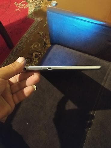 gaomon 1060 pro: Huawei planşet Xüsusiyyətlər: - 10.1 düymlük ekran - Android — 3