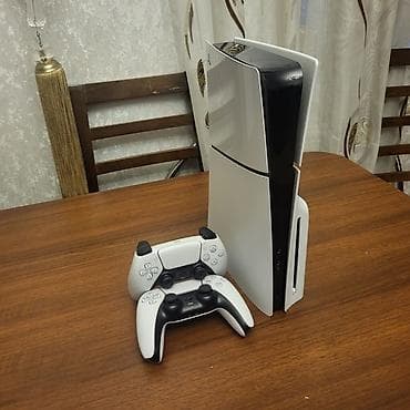 cd disk: PlayStation 5 Slim oyun konsolu Xüsusiyyətlər: - Disk yuvası: Blu‑ray — 1