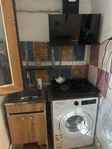 qara qarayev: Bakı, 8-ci kilometr, 1 otaqlı, Köhnə tikili, m. Qara Qarayev, 30 kv. m — 10