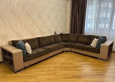 Künc divan satılır – 300 AZN Yaxşı vəziyyətdə olan bazalı künc divan