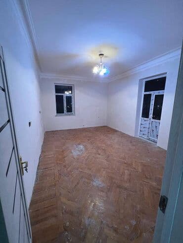 stalinka binalar: Bakı, 2 otaqlı, Köhnə tikili, m. Həzi Aslanov, 67 kv. m — 3