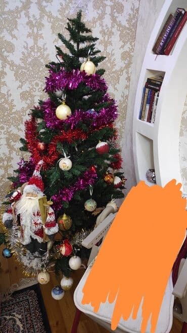 Yeni il ağacları lalafo.az -da Yeni il ağacları