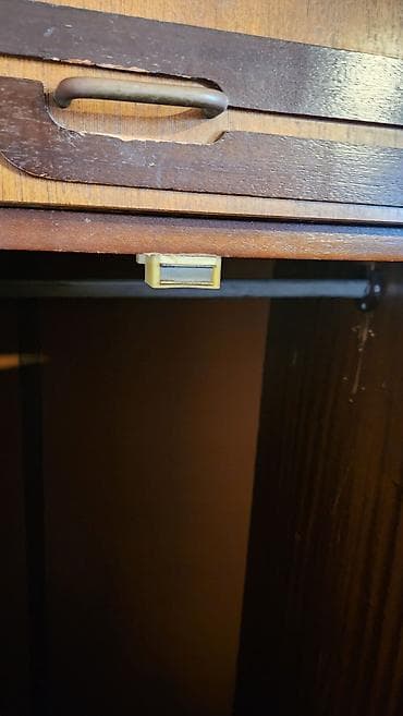 dolab 2 qapili: 2 qapılı, Qəhvəyi, Taxta, Açılan, Düz dolab — 4