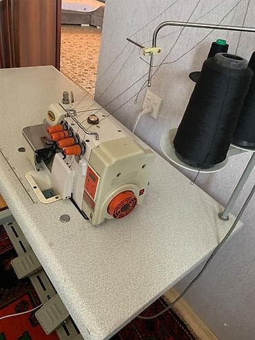 Elektronika: Tikiş maşını Yamata, İşlənmiş,Overlok, 4 saplı, Ünvandan götürmə, Ödənişli çatdırılma — 3
