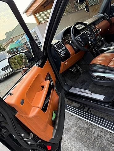tank 3 pro: Range Rover (L322) – qara rəng, tam ölçülü lüks SUV. Xüsusiyyətlər: - — 5
