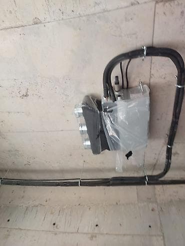 tavan kondisioner: Gizli kanallı kondisioner (ducted AC) – tavanda gizlənən, hava — 1
