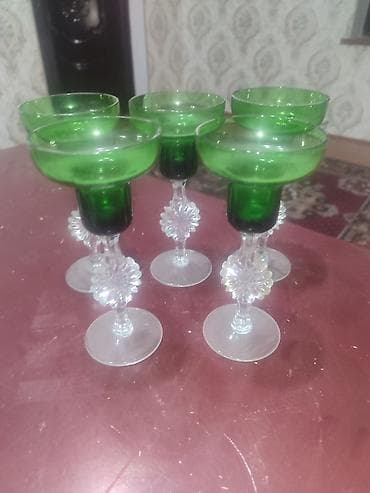 tebii alma sirkesi satisi: Qədəhlər, rəng - Yaşıl, Xrustal, SSRİ — 1