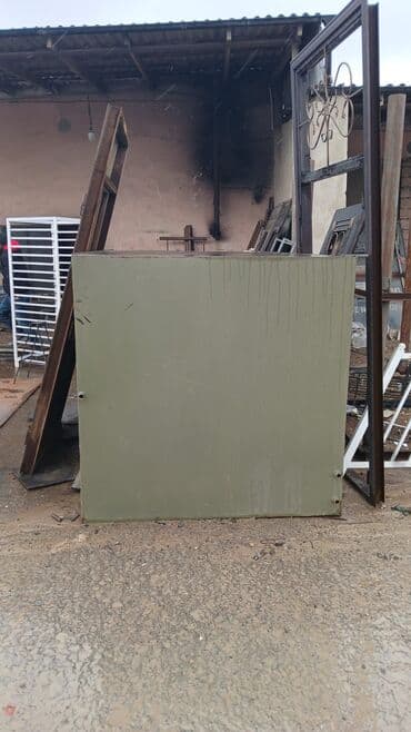 havalandırma zontu: Metal konteyner/qutu – qalın dəmirdən hazırlanmış, üstü rənglənmiş — 4