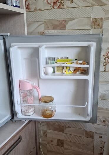 su xaladelniki: İşlənmiş 1 qapılı Shivaki Soyuducu Satılır, rəng - Boz — 3